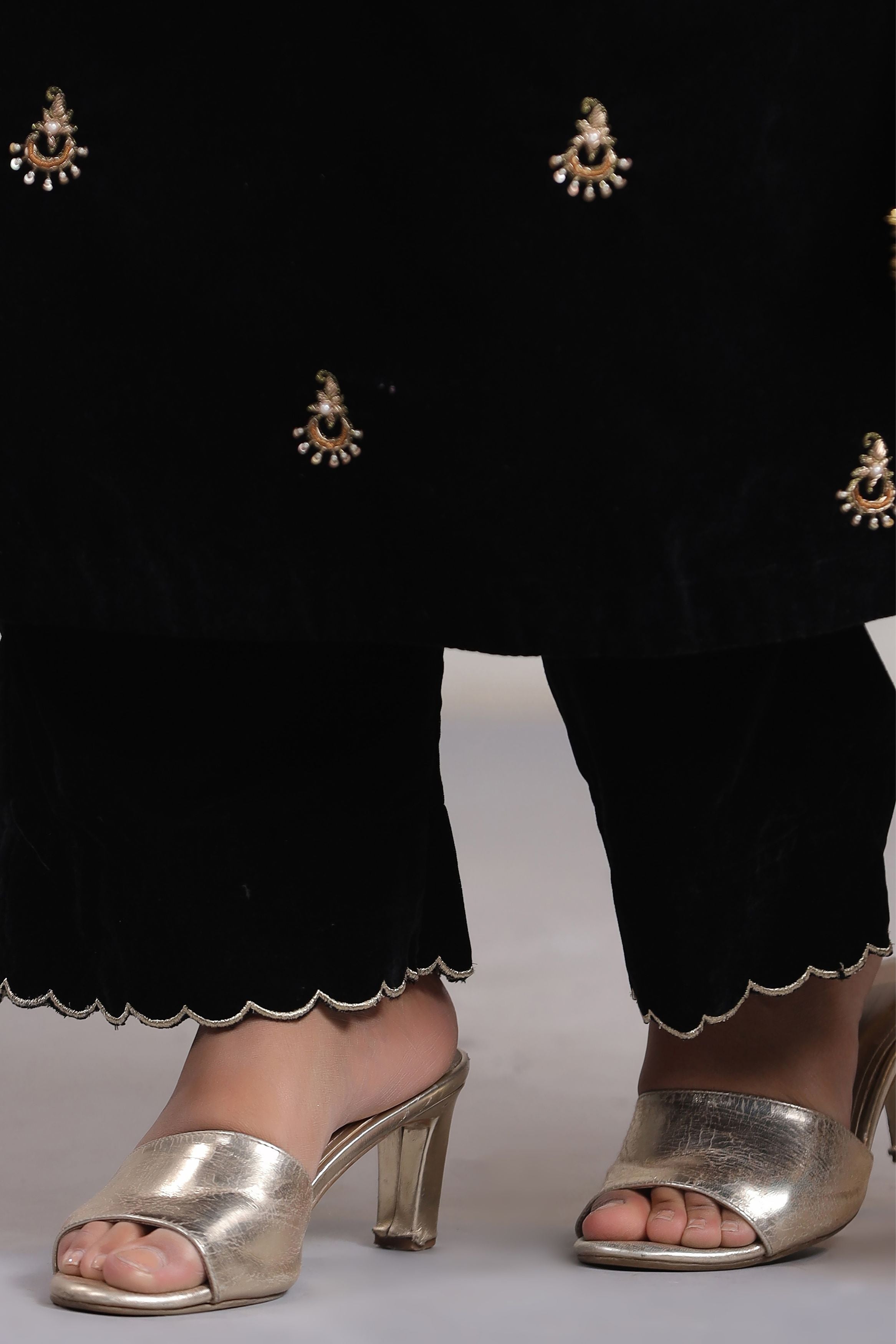 Buy Jatriqq Women Black Embroidered Velvet Semi Stitched Salwar Suit Suit  Online at Best Prices in India - JioMart.