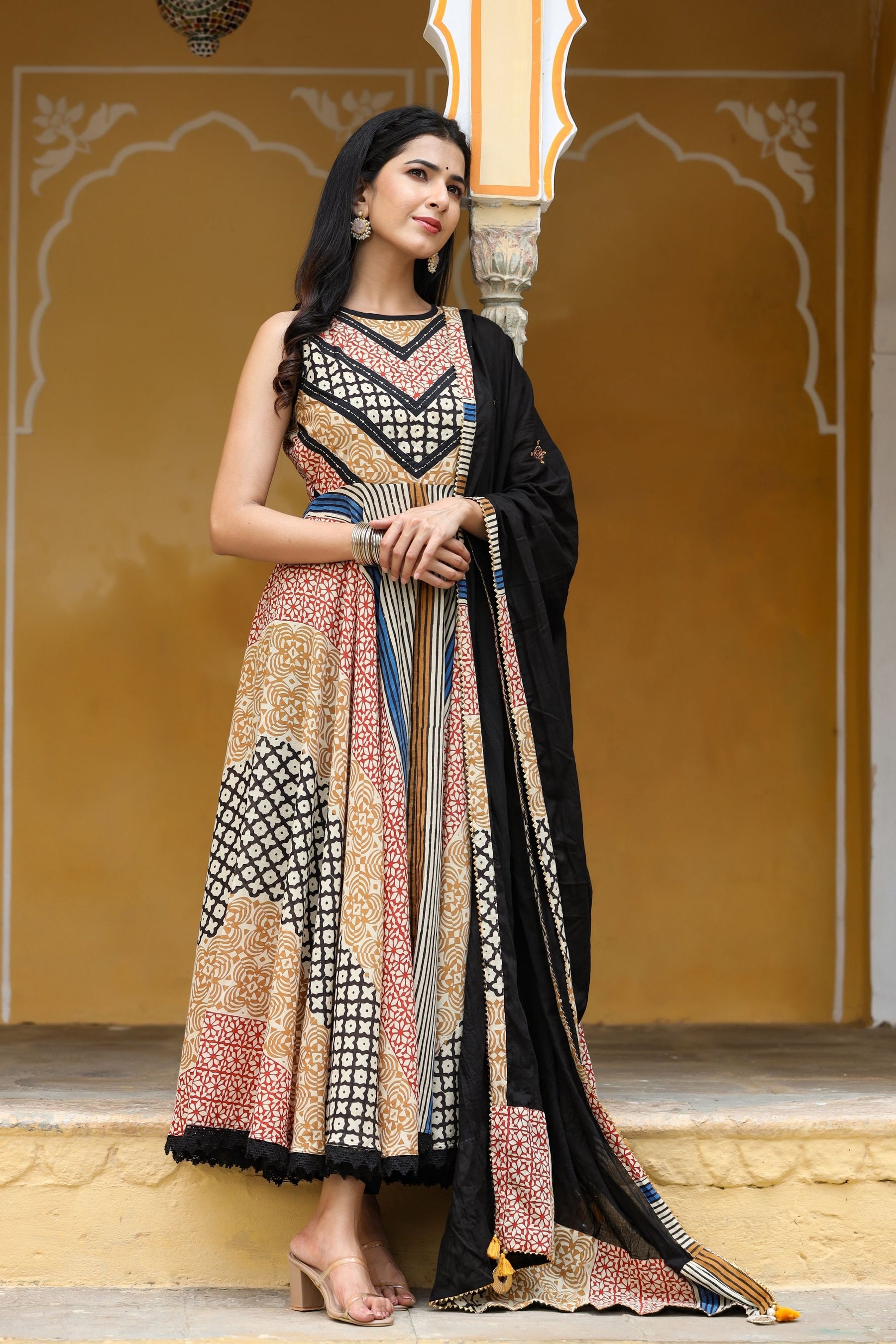 Buy Jaipuri Bagru Hand Block Printed Suits Set - Gillori