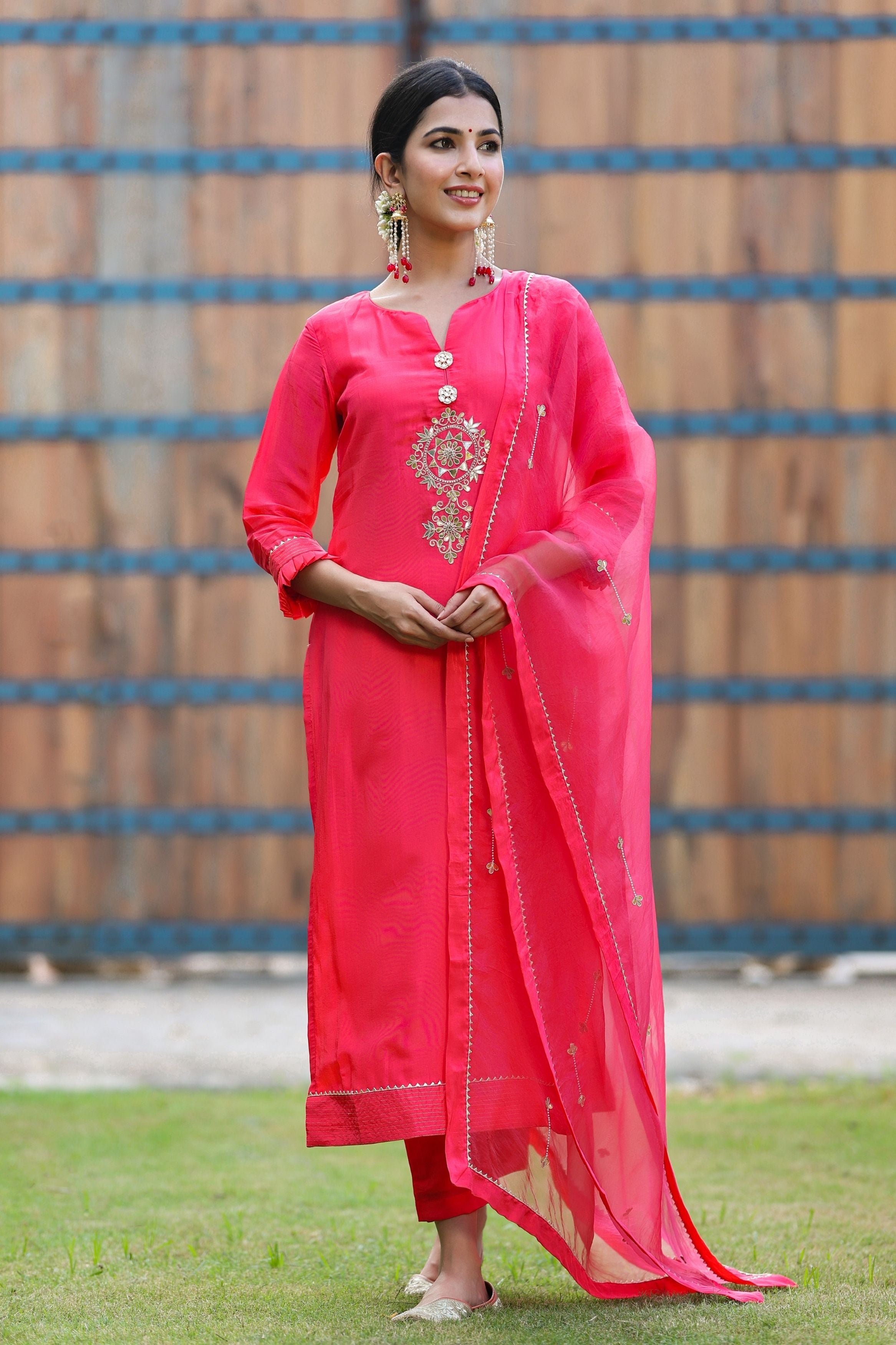Shop Online Red Silk Blend Salwar Suit : 273039 -