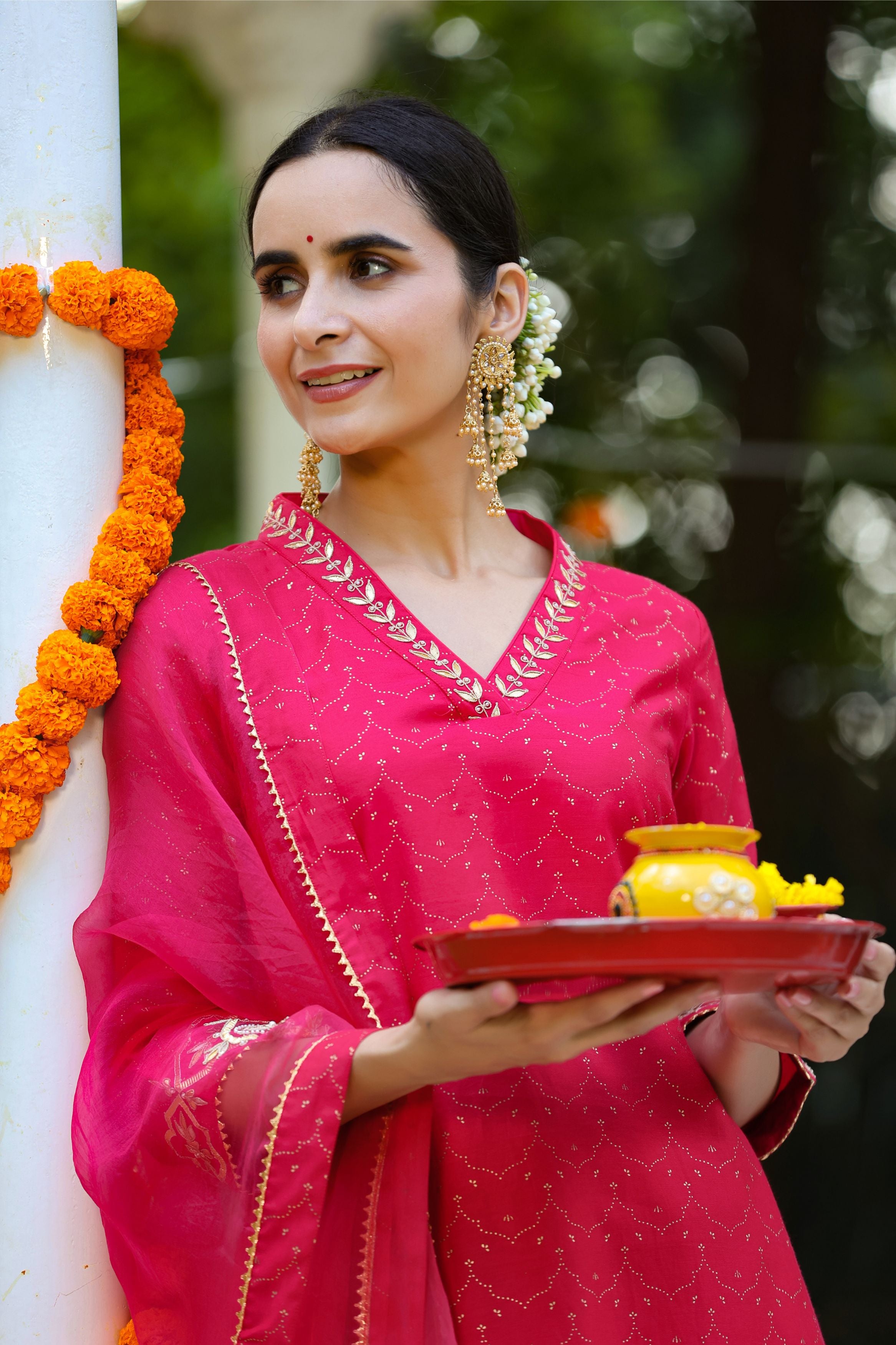 brocade banarasi silk wedding reception Kurtis Salwar Designs, Silk Kurti  Designs, Kurta Designs Wom | Kurta designs women, Indian bridal dress,  Indian fashion